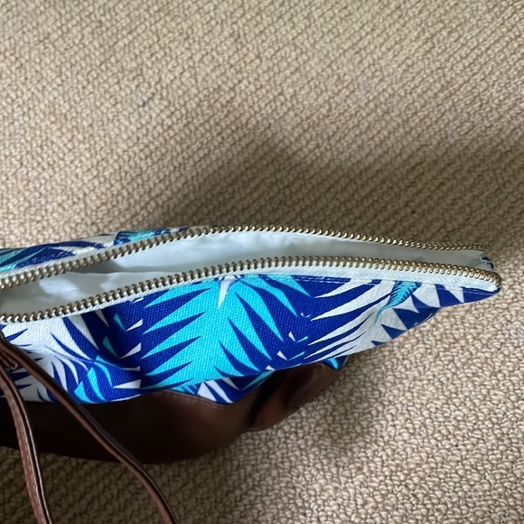 Macbeth collection by Margaret Joseph’s wristlet pouch - Picture 5 of 5